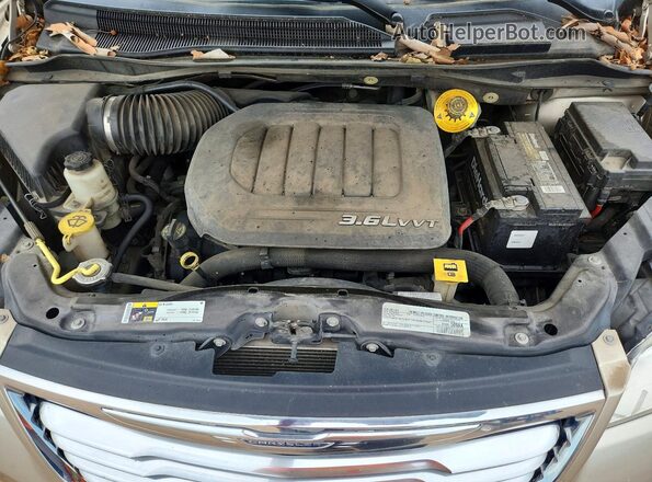 2C4RC1GG8GR199791 2016 CHRYSLER TOWN Gold 