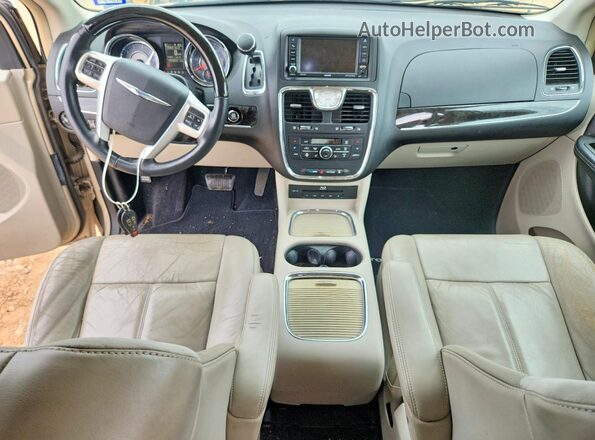 2C4RC1GG8GR199791 2016 CHRYSLER TOWN Gold 