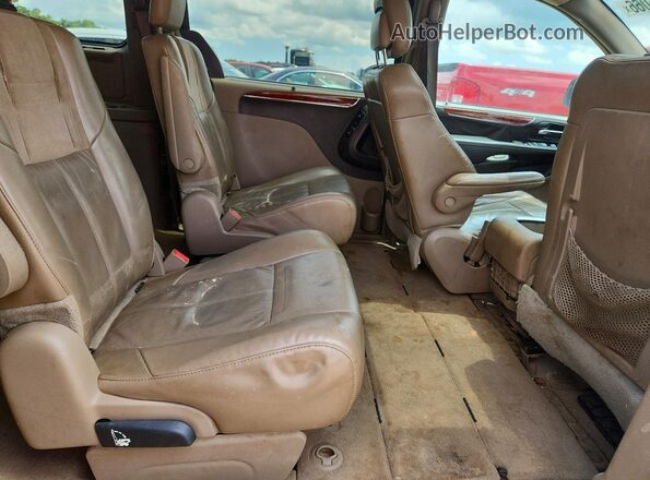 2C4RC1GG8GR233079 2016 CHRYSLER TOWN Gray Սալոնի հետևի տեսք