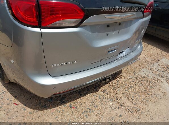 2C4RC1GG8HR533125 2017 CHRYSLER PACIFICA Silver 