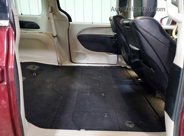 2C4RC1GG8JR252013 2018 CHRYSLER PACIFICA Maroon უკანა სალონის ხედი