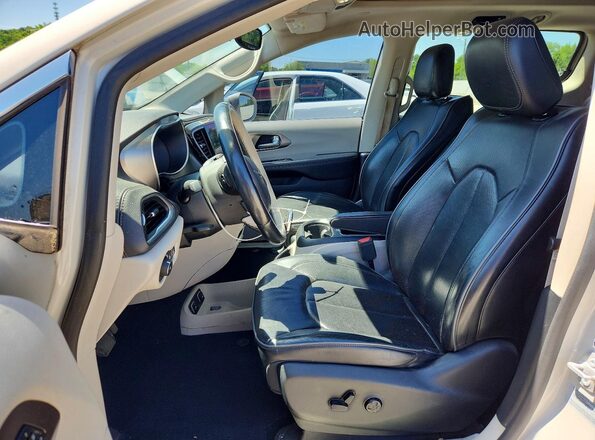 2C4RC1GG9HR656741 2017 CHRYSLER PACIFICA Beige 