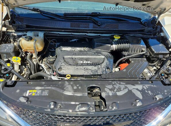 2C4RC1GG9HR656741 2017 CHRYSLER PACIFICA Beige 