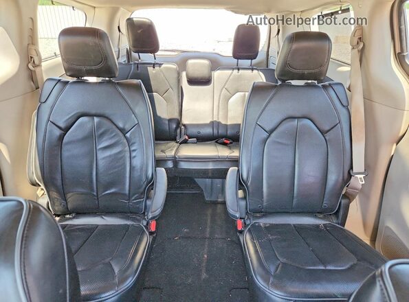 2C4RC1GG9HR656741 2017 CHRYSLER PACIFICA Beige 