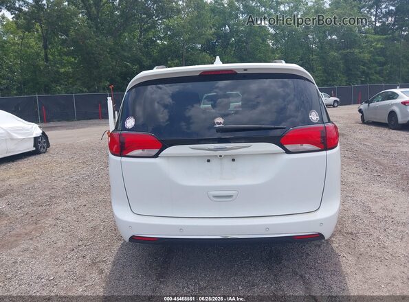 2C4RC1GGXHR754385 2017 CHRYSLER PACIFICA White 