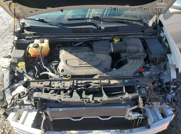 2C4RC1GGXLR122429 2020 CHRYSLER PACIFICA White Widok komory silnika