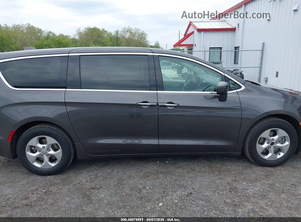 2C4RC1H70HR765071 2017 CHRYSLER PACIFICA Gray 