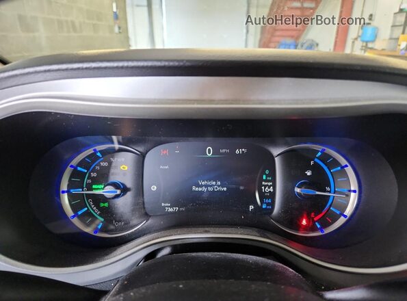 2C4RC1H70JR125142 2018 CHRYSLER PACIFICA Черный 