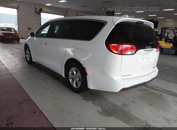 2C4RC1H71JR306914 2018 CHRYSLER PACIFICA White 