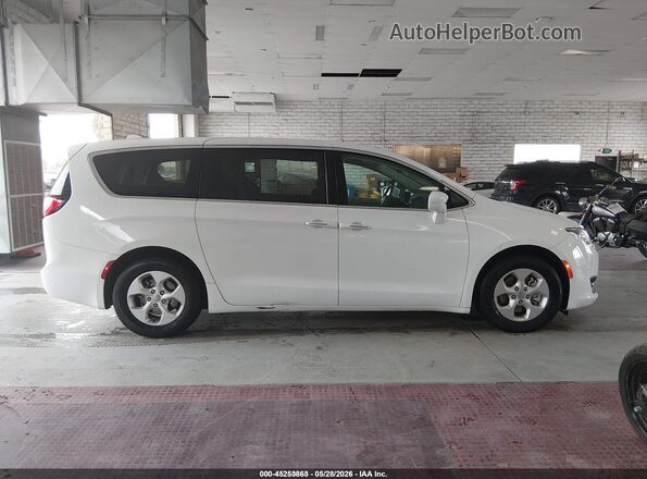 2C4RC1H71JR306914 2018 CHRYSLER PACIFICA White 