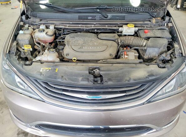 2C4RC1H72JR126972 2018 CHRYSLER PACIFICA Gray Շարժիչի բաժամունքի տեսք