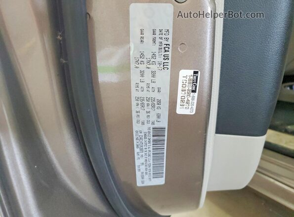 2C4RC1H72JR126972 2018 CHRYSLER PACIFICA Gray Սալոնի 360 աստիճան տեսք