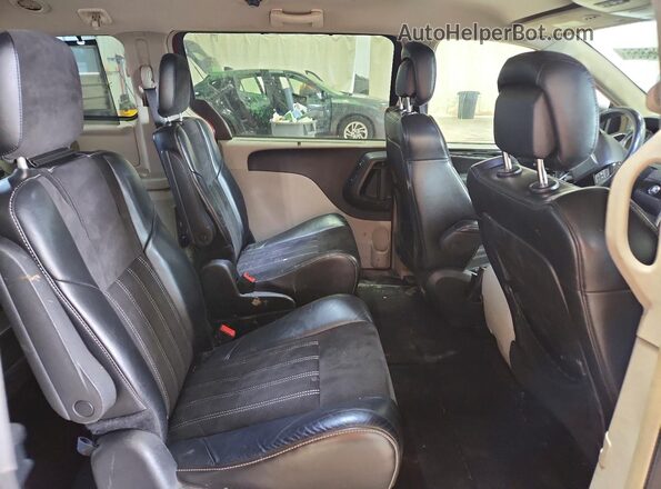 2C4RC1JG6GR175482 2016 CHRYSLER TOWN Burgundy 