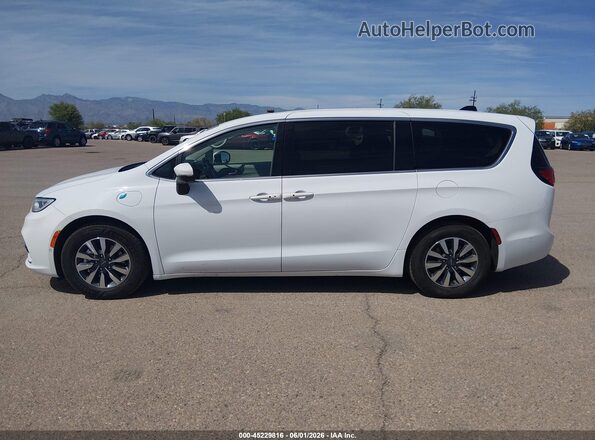 2C4RC1L75PR572761 2023 CHRYSLER PACIFICA White 