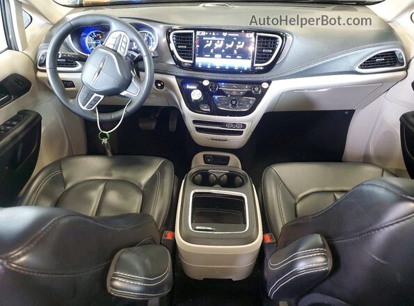 2C4RC1L75PR618055 2023 CHRYSLER PACIFICA Gray Вид панелі приладів