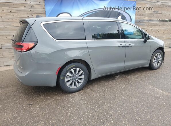 2C4RC1L75PR618055 2023 CHRYSLER PACIFICA Gray 
