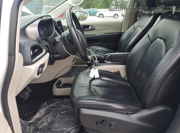 2C4RC1L77MR599343 2021 CHRYSLER PACIFICA White Front interior view