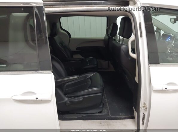 2C4RC1L77PR558876 2023 CHRYSLER PACIFICA White 