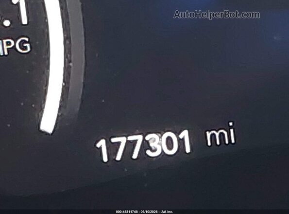 2C4RC1N71JR113067 2018 CHRYSLER PACIFICA Red 