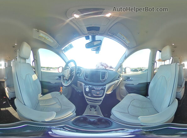 2C4RC1N71KR705912 2019 CHRYSLER PACIFICA Red 360 interior view
