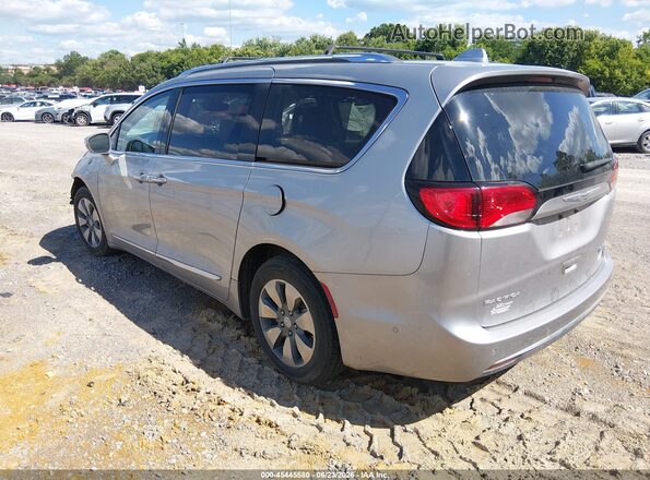 2C4RC1N72JR105513 2018 CHRYSLER PACIFICA Серебряный Задняя левая четверть
