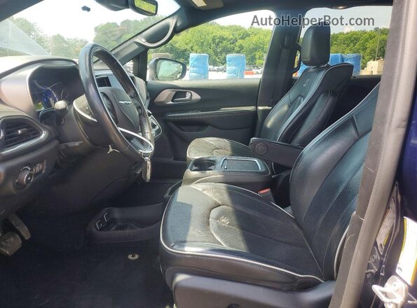 2C4RC1N72LR112190 2020 CHRYSLER PACIFICA Blue Front interior view