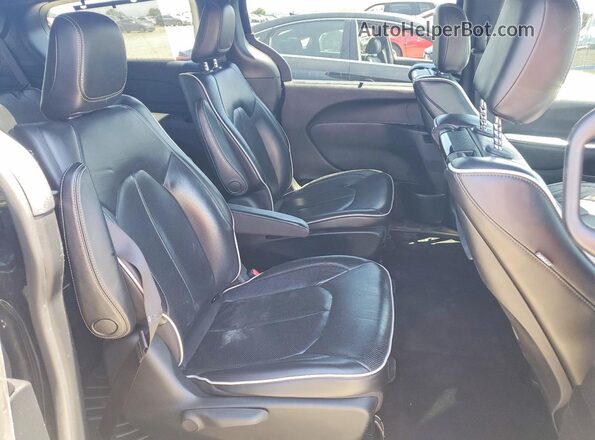 2C4RC1N74LR274922 2020 CHRYSLER PACIFICA Charcoal Вид задньої частини салону