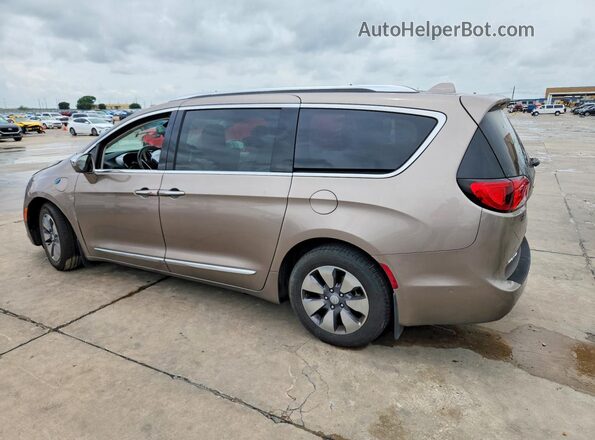 2C4RC1N77JR105569 2018 CHRYSLER PACIFICA Tan Trasero izquierdo