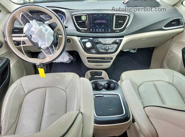 2C4RC1N77JR105569 2018 CHRYSLER PACIFICA Tan Vista del salpicadero