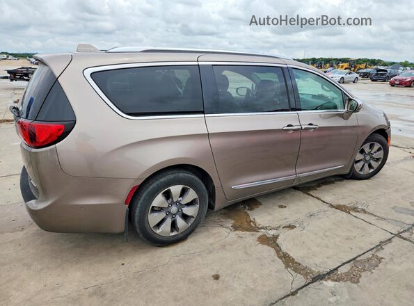 2C4RC1N77JR105569 2018 CHRYSLER PACIFICA Tan Trasero derecho