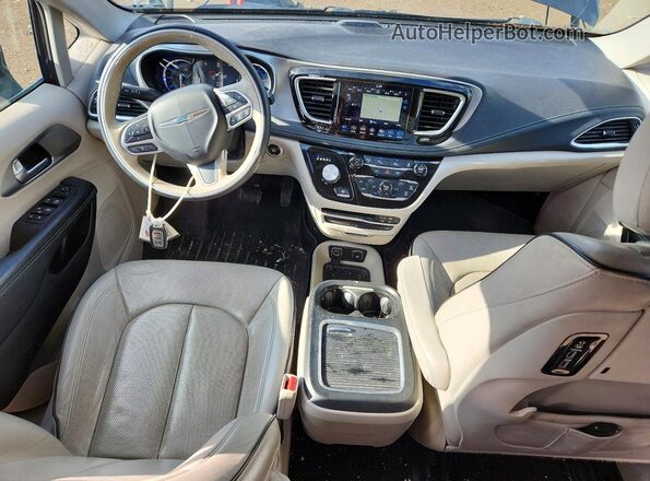2C4RC1N7XJR105078 2018 CHRYSLER PACIFICA Gray Առջևի վահանակի տեսք