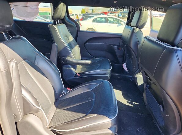 2C4RC1S70RR190609 2024 CHRYSLER PACIFICA Black Rear interior view