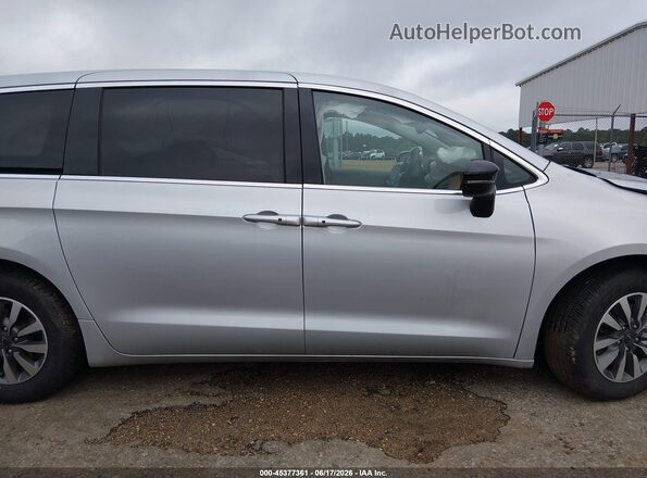 2C4RC1S71RR147476 2024 CHRYSLER PACIFICA Серебряный Вид задней части салона