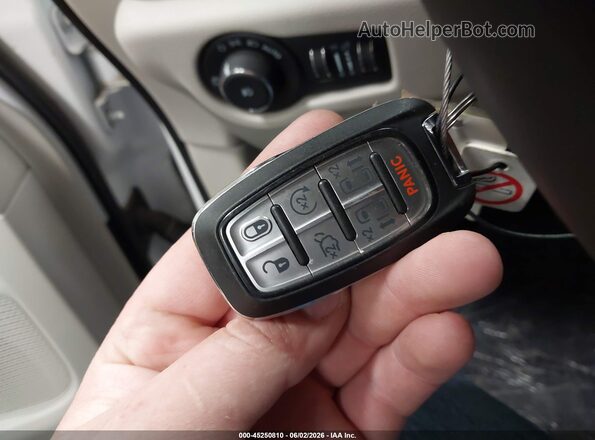 2C4RC1S71RR153469 2024 CHRYSLER PACIFICA White Вид панелі приладів