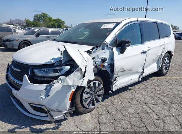 2C4RC1S73RR158270 2024 CHRYSLER PACIFICA White 