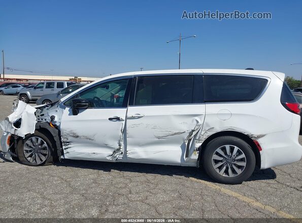 2C4RC1S73RR158270 2024 CHRYSLER PACIFICA White 
