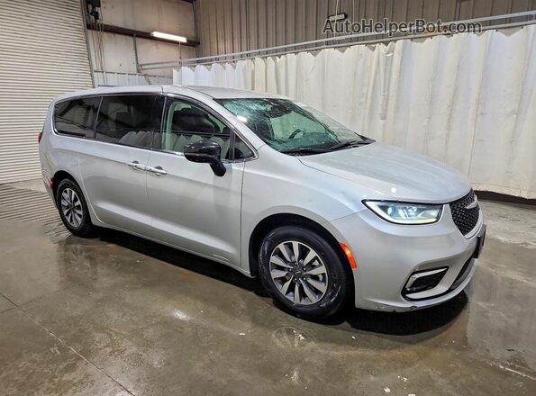 2C4RC1S76RR177797 2024 CHRYSLER PACIFICA Серебряный Передняя правая четверть