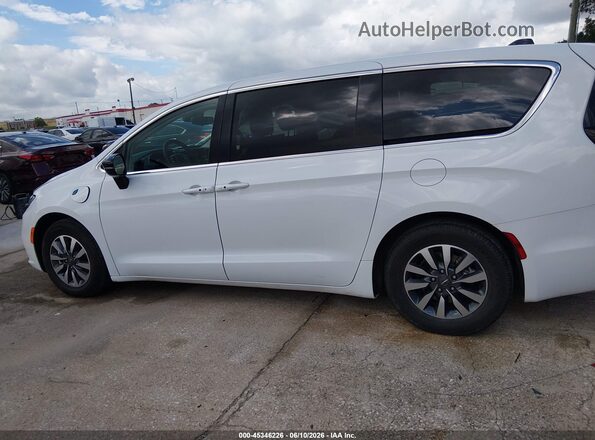 2C4RC1S78RR115091 2024 CHRYSLER PACIFICA White 