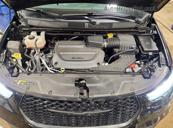 2C4RC3BG5NR238417 2022 CHRYSLER PACIFICA Black ძრავის განყოფილების ხედი