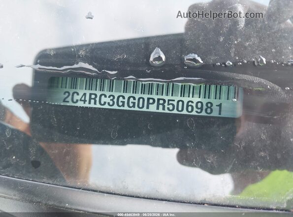 2C4RC3GG0PR506981 2023 CHRYSLER PACIFICA Black Вид підкапотного простору