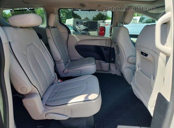 2C4RC3GG5MR581767 2021 CHRYSLER PACIFICA Белый Вид задней части салона