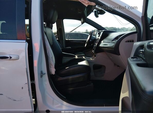 2C4RDGCG0JR342682 2018 DODGE GRAND CARAVAN Белый Вид салона спереди