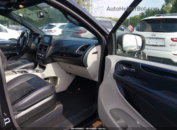 2C4RDGCG2HR664413 2017 DODGE GRAND CARAVAN Black Սալոնի դիմացի տեսք