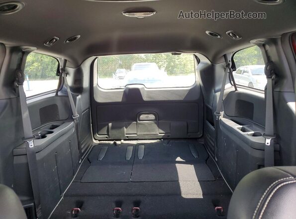 2C4RDGCG2JR136568 2018 DODGE GRAND Red Rear seats view