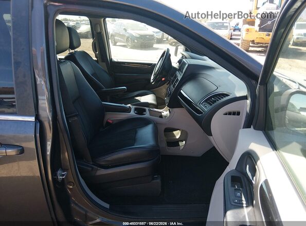 2C4RDGCG2KR600847 2019 DODGE GRAND CARAVAN Black Front interior view
