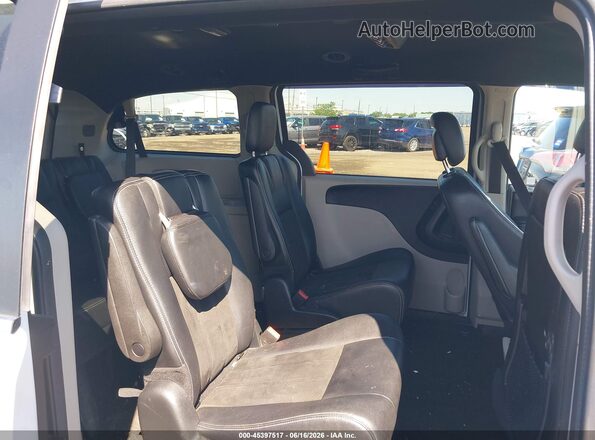 2C4RDGCG2KR771050 2019 DODGE GRAND CARAVAN White Widok naklejki z numerem VIN