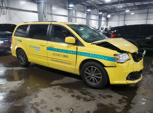 2C4RDGCG3HR806638 2017 DODGE GRAND Желтый Передняя правая четверть
