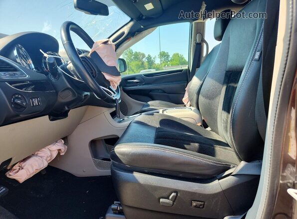 2C4RDGCG3JR177565 2018 DODGE GRAND Gray Front interior view