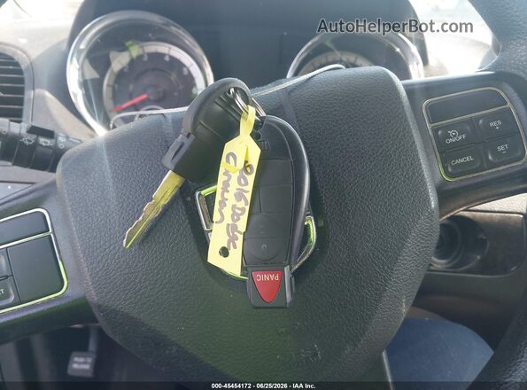 2C4RDGCG5GR210252 2016 DODGE GRAND CARAVAN Red Widok deski rozdzielczej