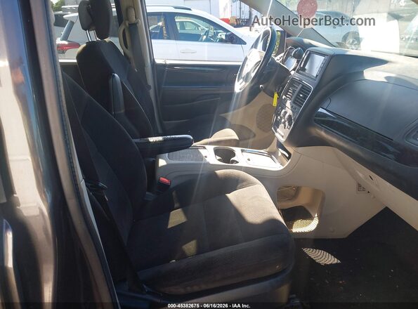 2C4RDGCG5GR369546 2016 DODGE GRAND CARAVAN Gray Вид салону спереду